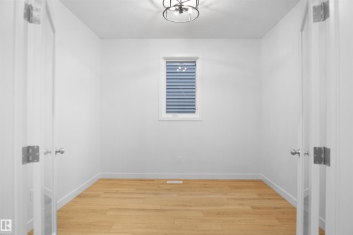 17408 7 Street, Edmonton, AB - Indoor Photo Showing Other Room