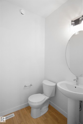 17408 7 Street, Edmonton, AB - Indoor Photo Showing Bathroom