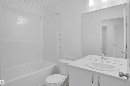 17340 7 Street, Edmonton, AB - Indoor Photo Showing Bathroom