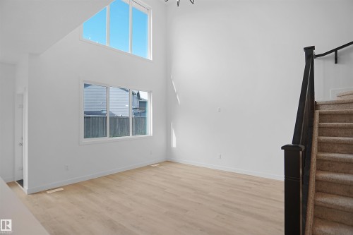 17340 7 Street, Edmonton, AB - Indoor Photo Showing Other Room