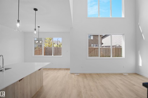 17340 7 Street, Edmonton, AB - Indoor Photo Showing Other Room