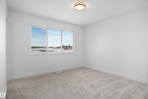 610 176 Avenue, Edmonton, AB - Indoor Photo Showing Other Room