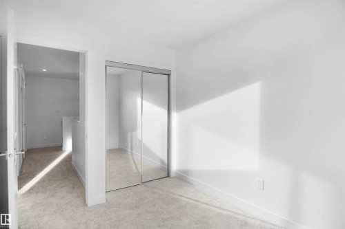 610 176 Avenue, Edmonton, AB - Indoor Photo Showing Other Room