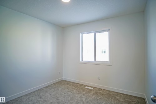 17632 4 Street, Edmonton, AB - Indoor Photo Showing Other Room