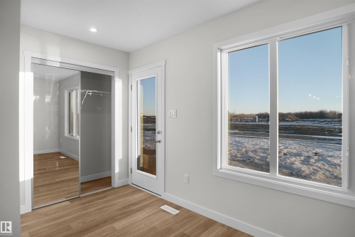 20919 16 Avenue, Edmonton, AB - Indoor Photo Showing Other Room