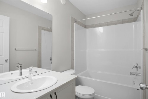 20919 16 Avenue, Edmonton, AB - Indoor Photo Showing Bathroom
