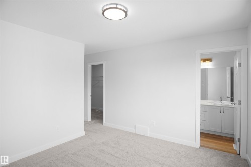 20919 16 Avenue, Edmonton, AB - Indoor Photo Showing Other Room