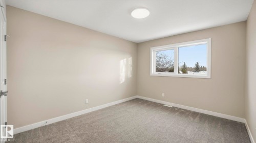 98 Heatherglen Crescent, Spruce Grove, AB - Indoor Photo Showing Other Room