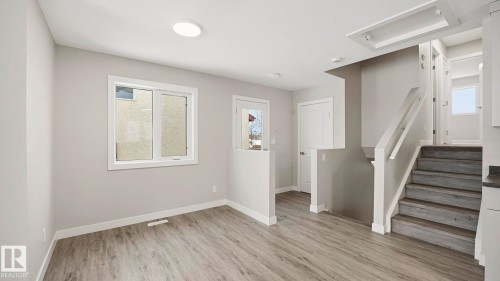 98 Heatherglen Crescent, Spruce Grove, AB - Indoor Photo Showing Other Room