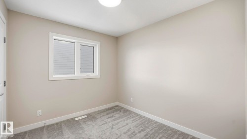98 Heatherglen Crescent, Spruce Grove, AB - Indoor Photo Showing Other Room