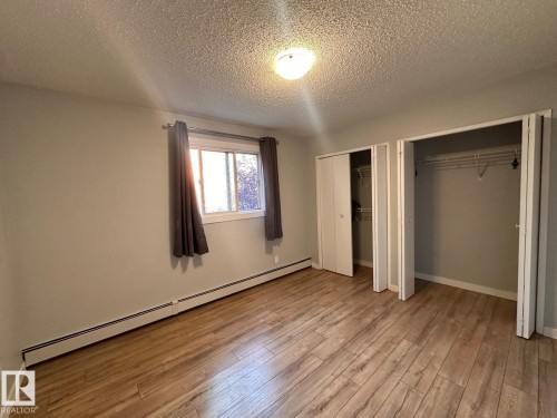 4 3823 76 Street, Edmonton, AB - Indoor Photo Showing Other Room
