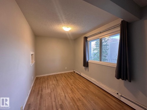 4 3823 76 Street, Edmonton, AB - Indoor Photo Showing Other Room
