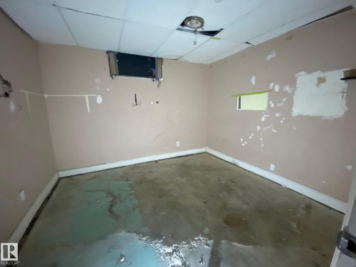 3607 53 Street, Wetaskiwin, AB - Indoor Photo Showing Other Room