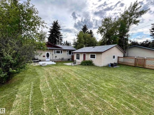 893 Birch Avenue, Sherwood Park, AB - Outdoor