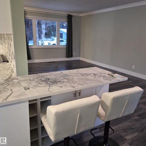 893 Birch Avenue, Sherwood Park, AB - Indoor