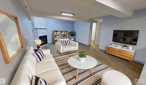 893 Birch Avenue, Sherwood Park, AB - Indoor Photo Showing Living Room