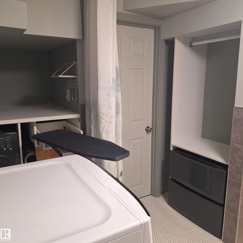 893 Birch Avenue, Sherwood Park, AB - Indoor Photo Showing Bedroom