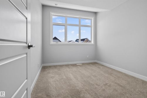 3230 Parker Loop, Edmonton, AB - Indoor Photo Showing Other Room