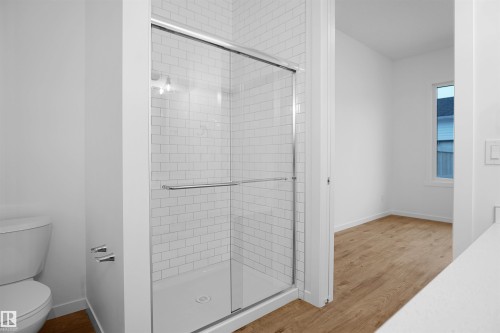 20605 42 Avenue, Edmonton, AB - Indoor Photo Showing Bathroom