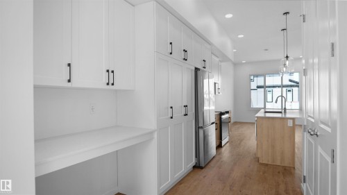 20605 42 Avenue, Edmonton, AB - Indoor