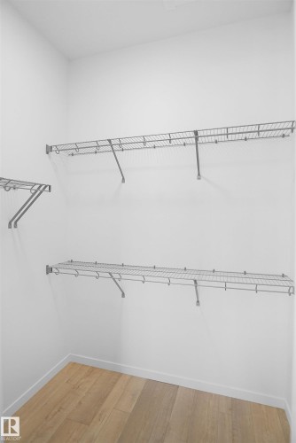 20609 42 Avenue, Edmonton, AB - Indoor With Storage