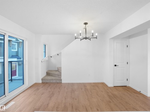 67 525 Secord Boulevard, Edmonton, AB - Indoor Photo Showing Other Room