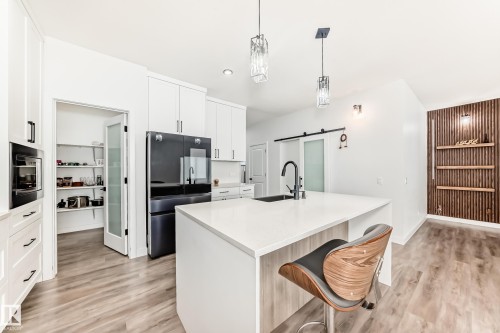 3247 Chernowski Way, Edmonton, AB - Indoor Photo Showing Kitchen With Upgraded Kitchen