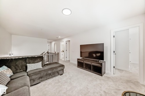 3247 Chernowski Way, Edmonton, AB - Indoor Photo Showing Living Room