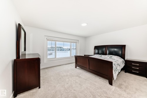 3247 Chernowski Way, Edmonton, AB - Indoor Photo Showing Bedroom