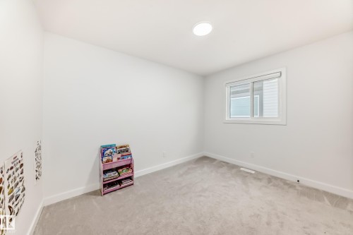 3247 Chernowski Way, Edmonton, AB - Indoor Photo Showing Other Room