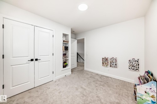 3247 Chernowski Way, Edmonton, AB - Indoor