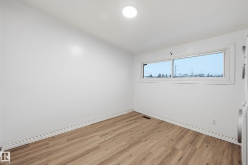 10810 132 Avenue, Edmonton, AB - Indoor Photo Showing Other Room