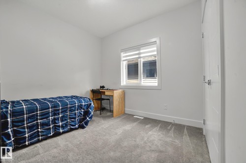 15023 15 Street, Edmonton, AB - Indoor Photo Showing Bedroom
