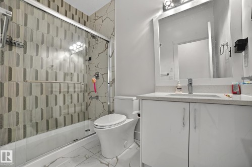15023 15 Street, Edmonton, AB - Indoor Photo Showing Bathroom