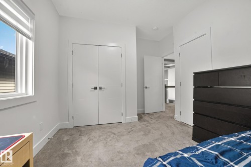 15023 15 Street, Edmonton, AB - Indoor