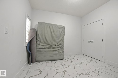 15023 15 Street, Edmonton, AB - Indoor Photo Showing Other Room