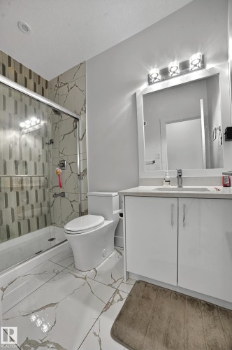 15023 15 Street, Edmonton, AB - Indoor Photo Showing Bathroom