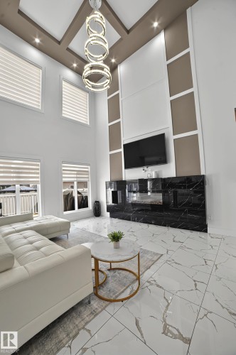 15023 15 Street, Edmonton, AB - Indoor