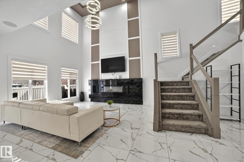 15023 15 Street, Edmonton, AB - Indoor Photo Showing Other Room