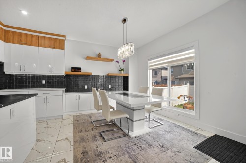 15023 15 Street, Edmonton, AB - Indoor