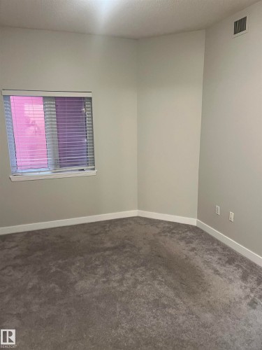 110 10333 112 Street, Edmonton, AB - Indoor Photo Showing Other Room