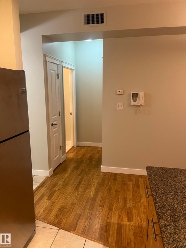 110 10333 112 Street, Edmonton, AB - Indoor Photo Showing Other Room