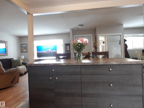 10792 165 Street, Edmonton, AB - Indoor