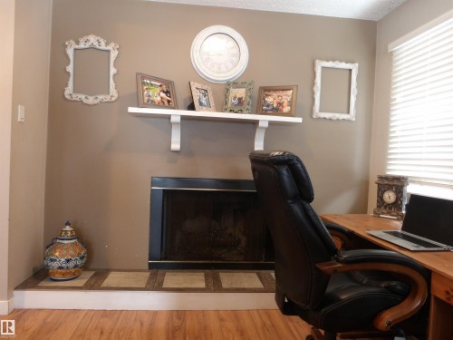 10792 165 Street, Edmonton, AB - Indoor Photo Showing Office