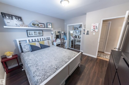 10792 165 Street, Edmonton, AB - Indoor Photo Showing Bedroom