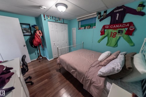 10792 165 Street, Edmonton, AB - Indoor Photo Showing Bedroom