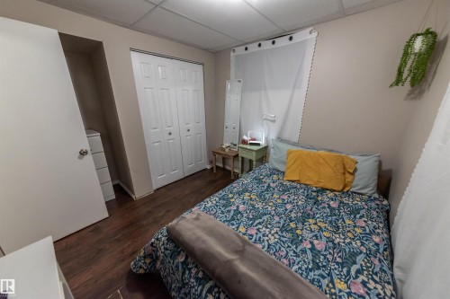 10792 165 Street, Edmonton, AB - Indoor Photo Showing Bedroom