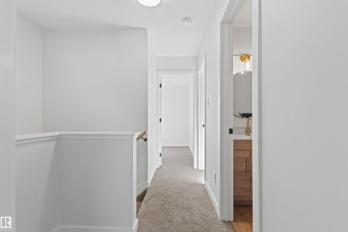 2935 109 Street, Edmonton, AB - Indoor Photo Showing Other Room