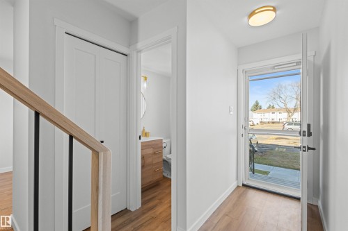 2935 109 Street, Edmonton, AB - Indoor Photo Showing Other Room