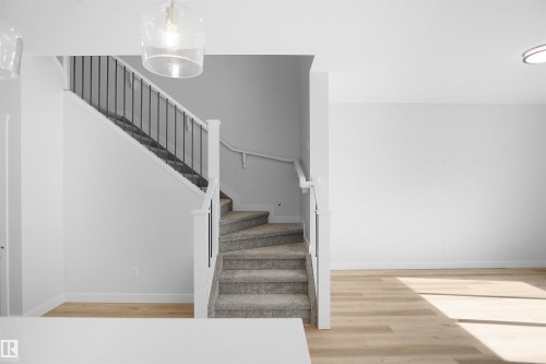 20940 16 Avenue, Edmonton, AB - Indoor Photo Showing Other Room